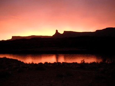 Unique Navajo-Inspired Vacation Rental at Adventure Retreat in Moab, Utah - Moab, Utah - glamping.directory