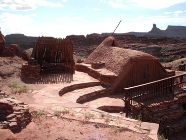 Unique Navajo-Inspired Vacation Rental at Adventure Retreat in Moab, Utah - Moab, Utah - glamping.directory