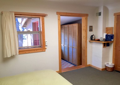 Quiet Studio-Style Accommodation near San Luis Valley in Crestone, Colorado - Crestone, Colorado - glamping.directory