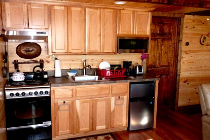Vacation Cabin Rental near Amazing Hiking Trails in Liberty, Kentucky - Liberty, Kentucky - glamping.directory
