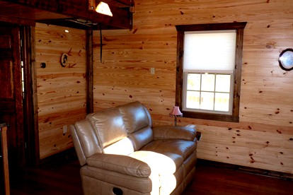 Vacation Cabin Rental near Amazing Hiking Trails in Liberty, Kentucky - Liberty, Kentucky - glamping.directory
