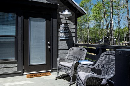 Amazing Lake Close Cabin with Fire Pit in Tracy City, Tennessee - Tracy City, Tennessee - glamping.directory