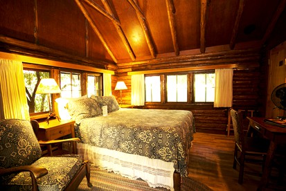Orchard-Encircled Cabins with Breakfast and Dinner Included, Arizona - Sedona, Arizona - glamping.directory