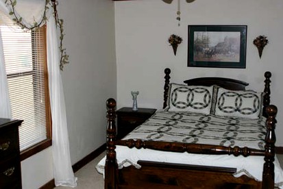 Pet-Friendly Rental with Wi-Fi near Brenham, Texas - McDade, Texas - glamping.directory