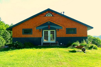 Peaceful Cabin Rental for a Weekend Getaway in Wells, Vermont - Wells, Vermont - glamping.directory