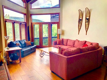 Luxury Cabin Rental near Mt. Washington for Glamping in New Hampshire - Carroll, New Hampshire - glamping.directory