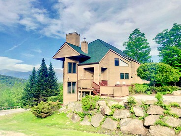Luxury Cabin Rental near Mt. Washington for Glamping in New Hampshire - Carroll, New Hampshire - glamping.directory