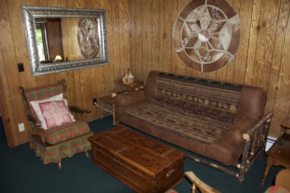 Spacious Log Cabin for a Lake Getaway in Northern Wisconsin - Lac du Flambeau, Wisconsin - glamping.directory