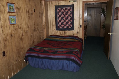 Spacious Log Cabin for a Lake Getaway in Northern Wisconsin - Lac du Flambeau, Wisconsin - glamping.directory