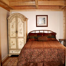 Rustic Lakeside Cabin with Stunning Mountain Views near Colorado Springs - Westcliffe, Colorado - glamping.directory