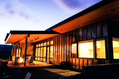 Gorgeous Vacation Rental Placed in a Secluded Area and Fire Pit Provided Near Livingston, Montana - Livingston, Montana - glamping.directory