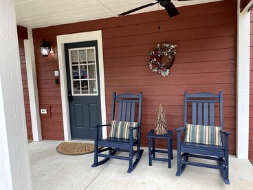 Quaint Cute Cabin Incredible for a Couples Escape in Virginia - Lexington, Virginia - glamping.directory