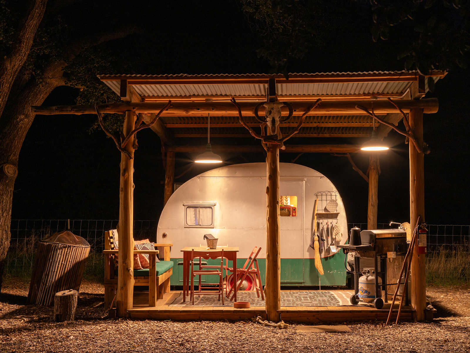 Birdsong Backcountry Retreat - glamping.directory