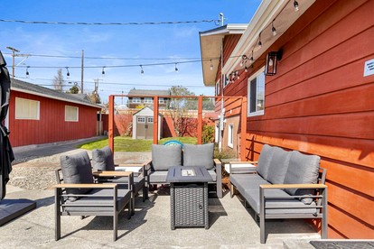 Refined Mid-Century Retreat with Strait & Mountain Views near Olympic National Park, Port Angeles, Washington - Port Angeles, Washington - glamping.directory