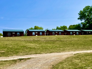 Charming Cozy Chalet on a Hill by the Cedar River in Letts, Iowa - Letts, Iowa - glamping.directory