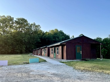 Charming Cozy Chalet on a Hill by the Cedar River in Letts, Iowa - Letts, Iowa - glamping.directory