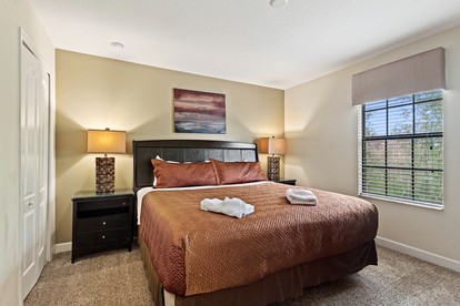 Luxurious Spacious Villa with Interior Pool and Game Room in Davenport, Florida - Davenport, Florida - glamping.directory