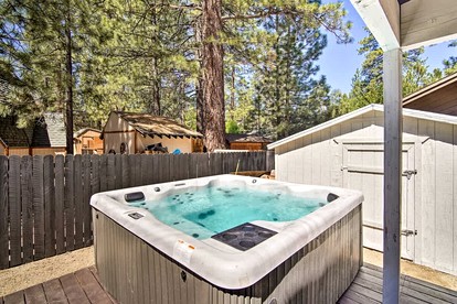Fantastic A-frame with Games and Hot-tub in Big Bear Lake, California - Big Bear Lake, California - glamping.directory