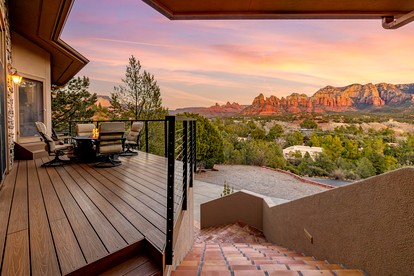 Amazing Vacation Rental with Gorgeous Views, Surrounded by High Desert Oak Trees in Sedona, Arizona - Sedona, Arizona - glamping.directory