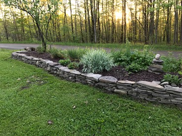 Pristine and Cozy Cabin Rental Overlooking Pond near Rochester, New York - Naples, New York - glamping.directory
