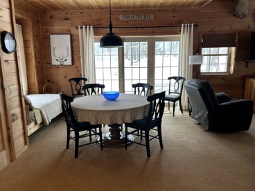 Pristine and Cozy Cabin Rental Overlooking Pond near Rochester, New York - Naples, New York - glamping.directory