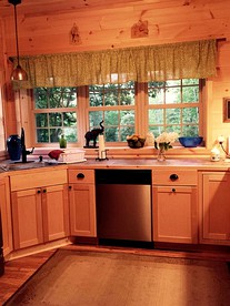 Pristine and Cozy Cabin Rental Overlooking Pond near Rochester, New York - Naples, New York - glamping.directory