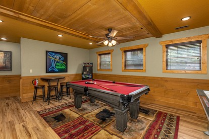 Spectacular Cabin with Exterior and Interior Pool, Sauna and Amazing Outdoor Area in Gatlinburg, Tennessee - Gatlinburg, Tennessee - glamping.directory