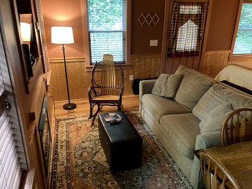 Luxury Cabin Rental with Beautiful Water Views near Charlotte, North Carolina - Elkin, North Carolina - glamping.directory