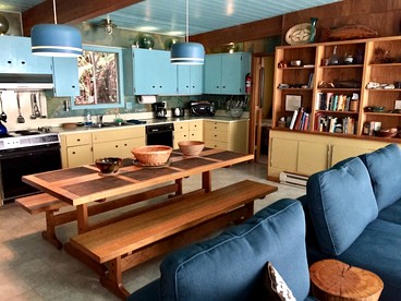 Stunning Beachfront Cabin with Barbecue and Hot-tub in Otis, Oregon - Otis, Oregon - glamping.directory