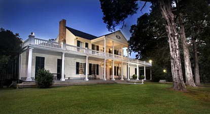 Elegant Suite in Historic Bed and Breakfast in Natchez, Mississippi - Natchez, Mississippi - glamping.directory