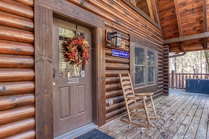 Stunning Glamping Rental in Gatlinburg, Tennessee, for Relaxing Weekends in Nature - Gatlinburg, Tennessee - glamping.directory