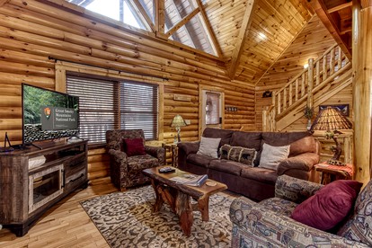 Stunning Glamping Rental in Gatlinburg, Tennessee, for Relaxing Weekends in Nature - Gatlinburg, Tennessee - glamping.directory