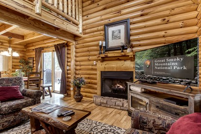Stunning Glamping Rental in Gatlinburg, Tennessee, for Relaxing Weekends in Nature - Gatlinburg, Tennessee - glamping.directory