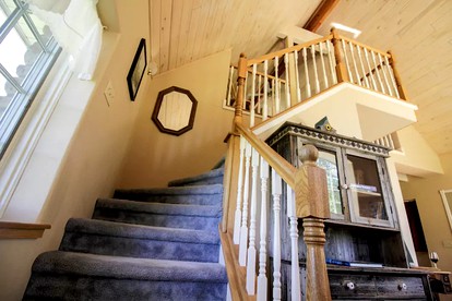 Lovely Vacation Cottage Rental on Vineyard and Winery near Gunnison National Forest - Paonia, Colorado - glamping.directory