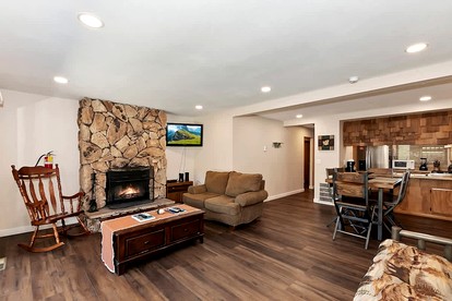 California Style All Year Long: Your Ideal Seasonal Retreat - Big Bear Lake, California - glamping.directory