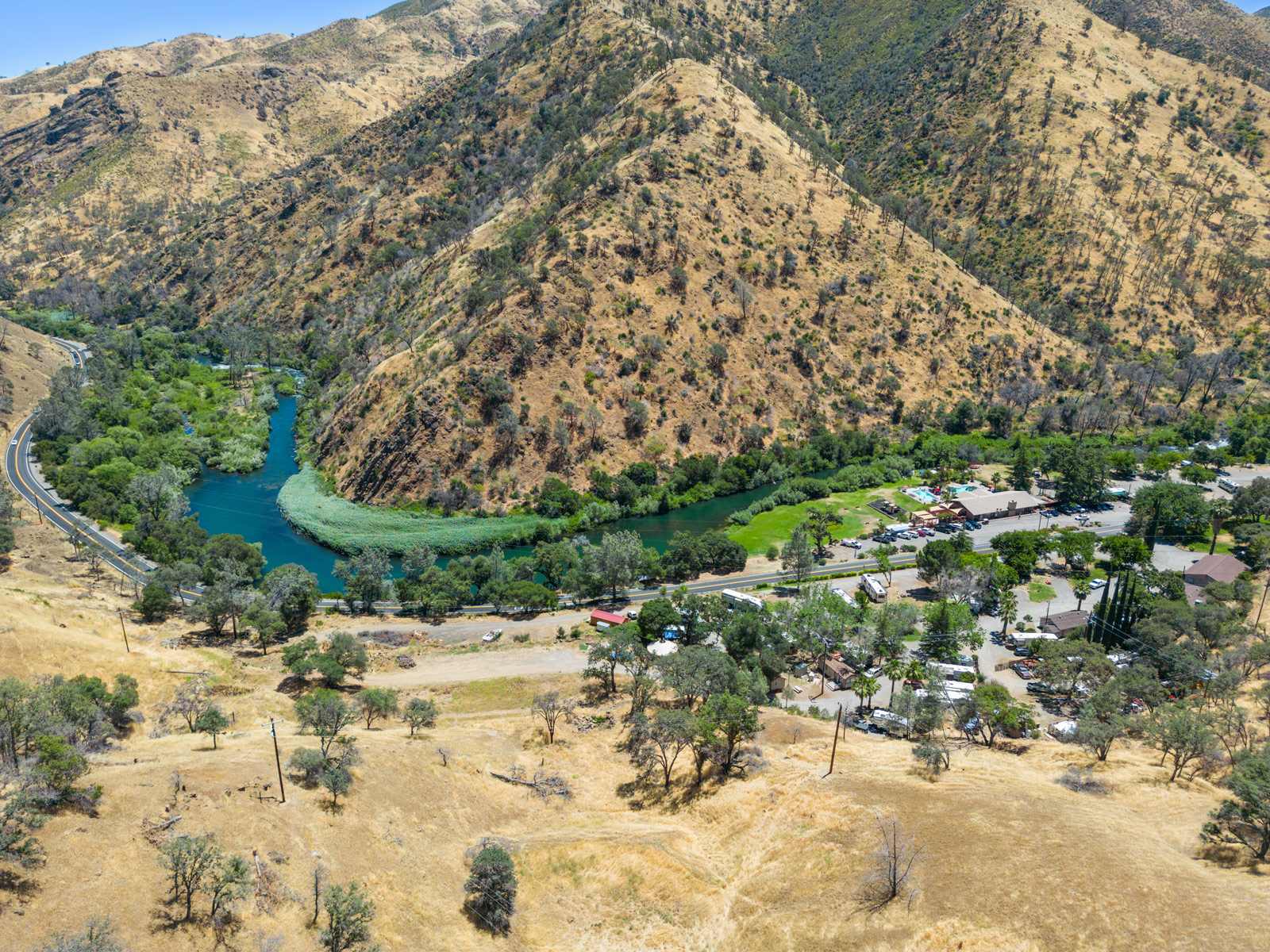 Canyon Creek Resort - Winters, California - glamping.directory