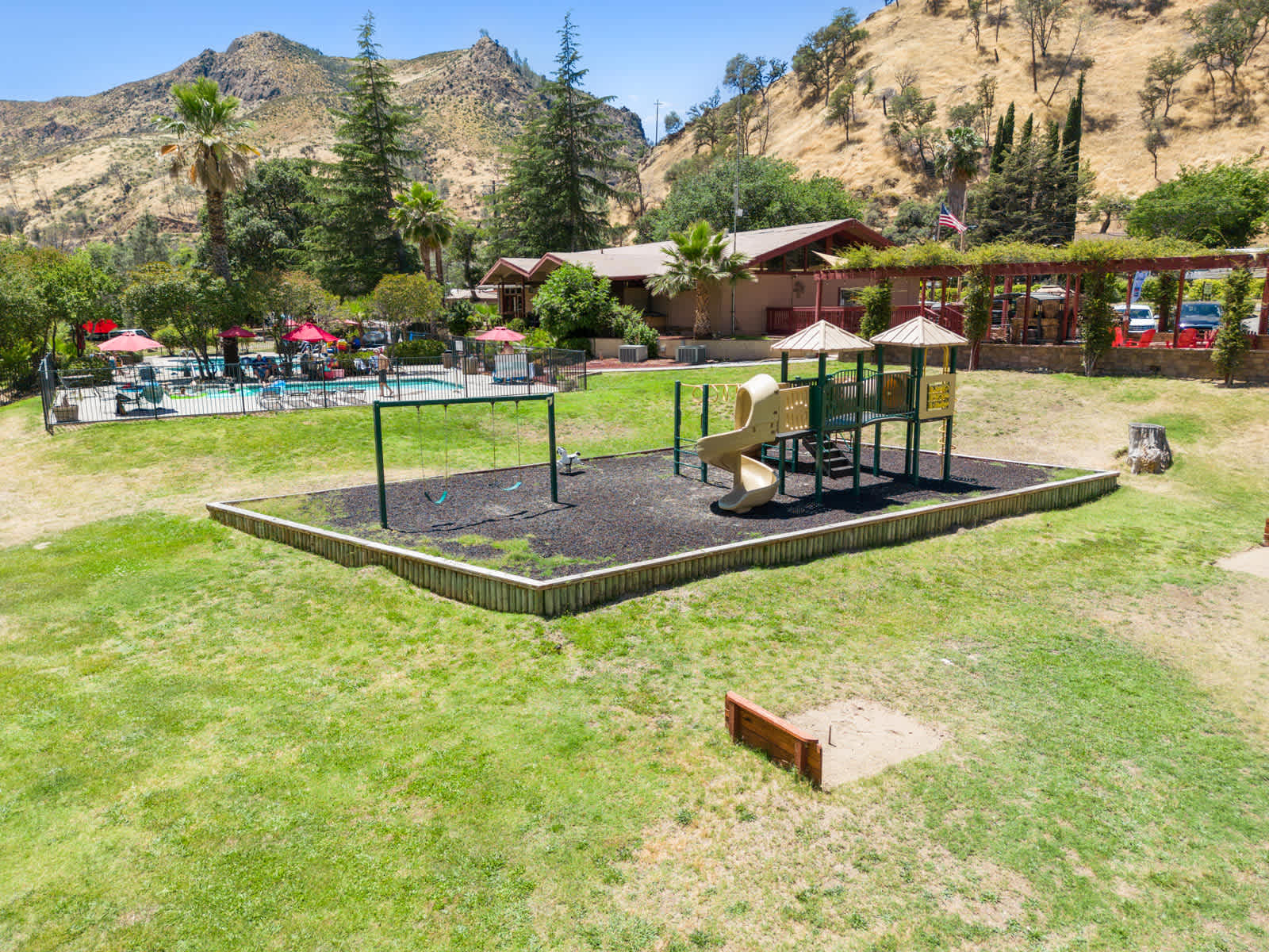 Canyon Creek Resort - Winters, California - glamping.directory