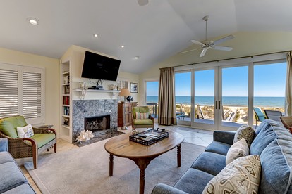 Spacious Luxury Family-Friendly Beach House near Fernandina Beach on Amelia Island, Florida - Fernandina Beach, Florida - glamping.directory