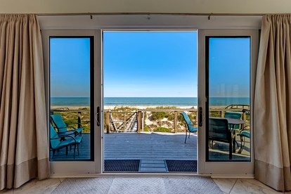 Spacious Luxury Family-Friendly Beach House near Fernandina Beach on Amelia Island, Florida - Fernandina Beach, Florida - glamping.directory