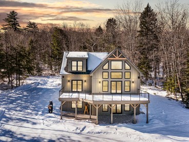 Secluded Modern Cabin for a Luxury Getaway in Conway, New Hampshire - glamping.directory