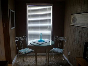 Cozy Cabin near the Gaudalupe River in Old Ingram Loop, Texas - Ingram, Texas - glamping.directory