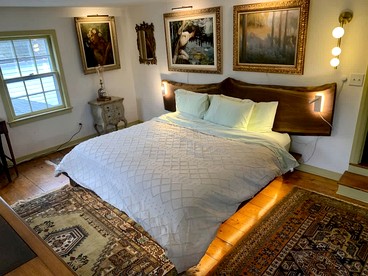 Charming Historic Canalfront Home with Orchard & Antique Games near Princeton in Heathcote, New Jersey - Princeton, New Jersey - glamping.directory