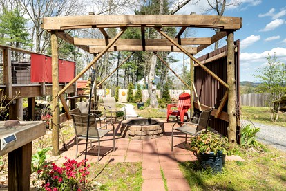 Spacious Yurt with Hot Tub for the Ideal Blue Ridge Parkway Getaway - Fancy Gap, Virginia - glamping.directory