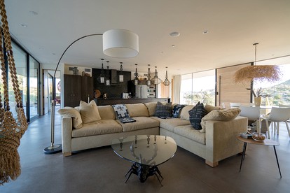Spectacular Joshua Tree Vacation Rental for Getaways from Los Angeles - Yucca Valley, California - glamping.directory