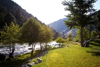 Luxury Cottage with Furnished Deck in Trinity, California - Big Flat, California - glamping.directory