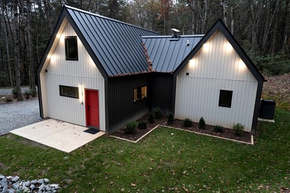 Cozy and Secluded Cottage in the Woods of Western North Carolina, near Pisgah National Forest - glamping.directory