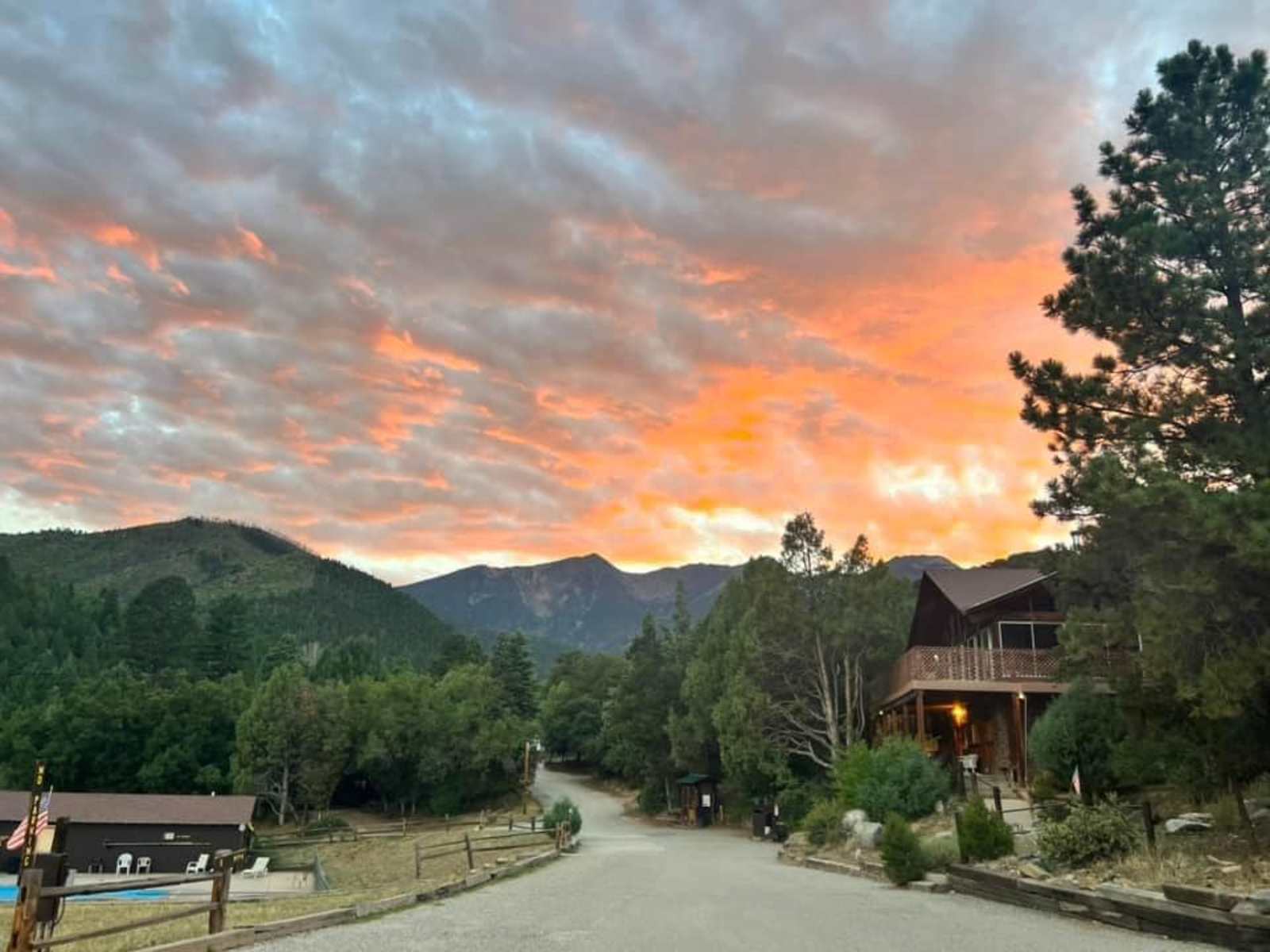 Cutty's Hayden Creek Resort - glamping.directory