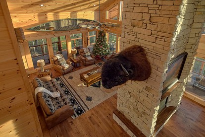 Glamping Vacation Rental with Indoor Pool near the Great Smoky Mountains, Tennessee, for Weekends Away in Nature - Gatlinburg, Tennessee - glamping.directory