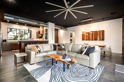 Indescribable Villa with Outstanding Interior and Exterior in Cave Creek, Arizona - Cave Creek, Arizona - glamping.directory