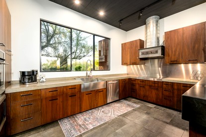 Indescribable Villa with Outstanding Interior and Exterior in Cave Creek, Arizona - Cave Creek, Arizona - glamping.directory